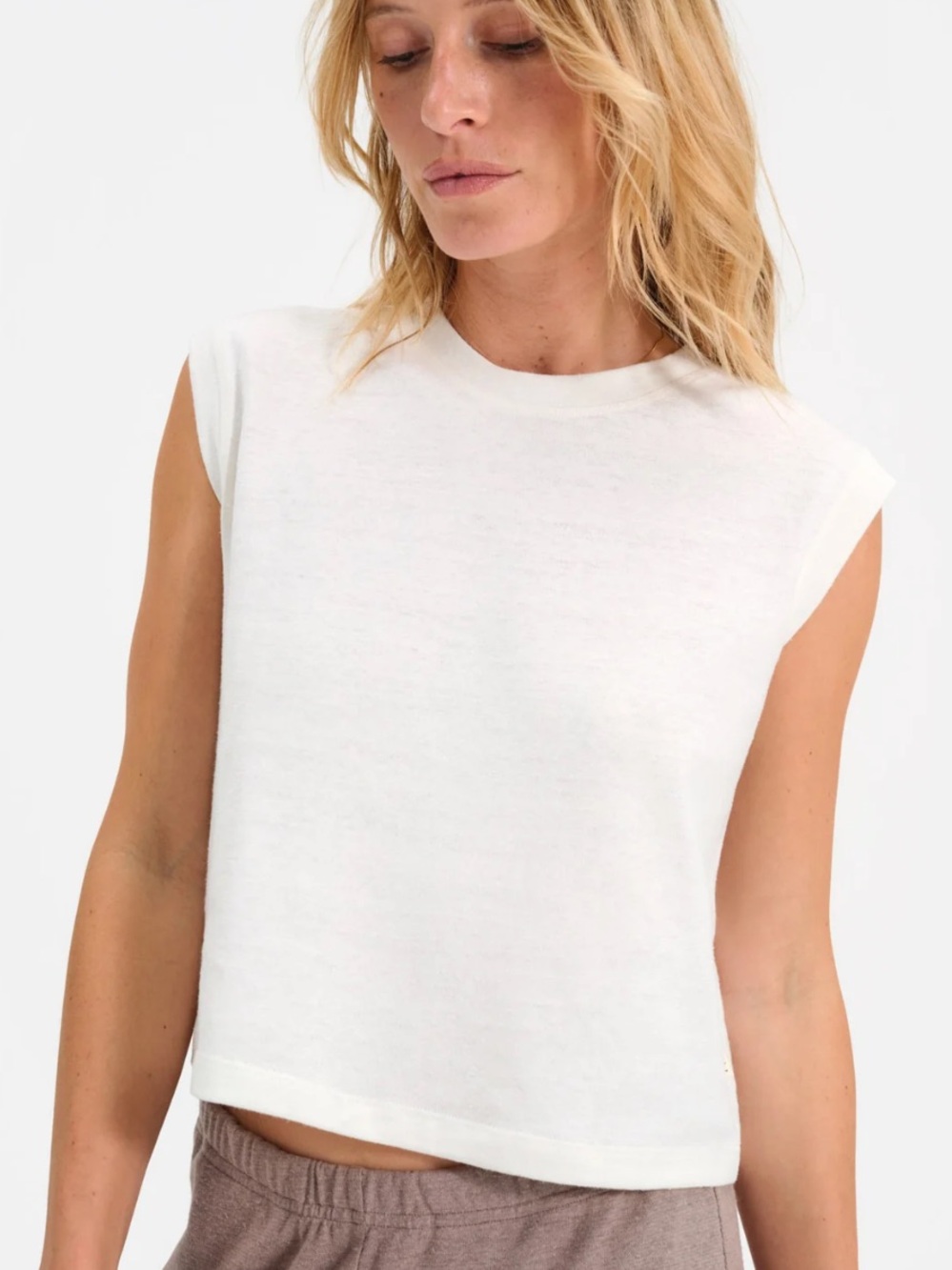 Regenerative Hemp Muscle Tank in white